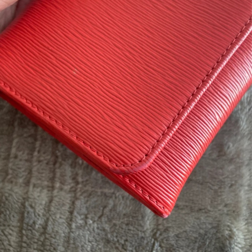 Prada Wallet - Picture 10 of 10